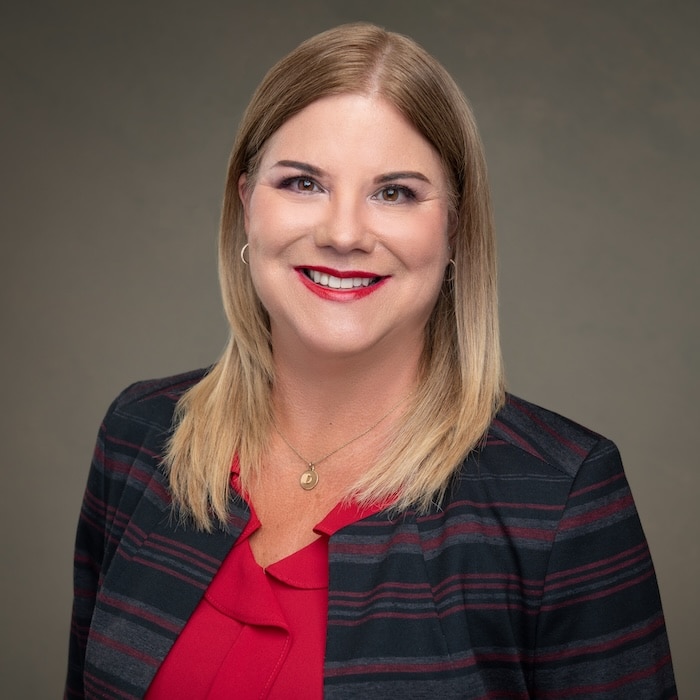 deanna-mackey-headshot